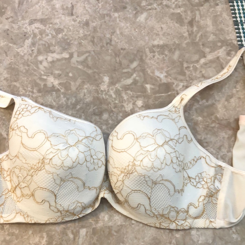 Cacique Bra 42C